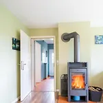 Mit Kamin, Eingezaeuntem Garten Und Gutshofsauna! Feriehus *