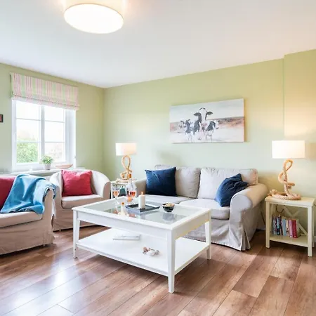 Mit Kamin, Eingezaeuntem Garten Und Gutshofsauna! Dom wakacyjny *